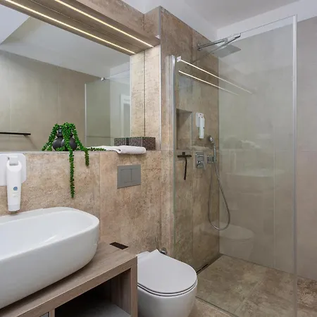 3 Bedroom Amazing In Ferienhaus Malinska