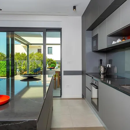 3 Bedroom Amazing In *
