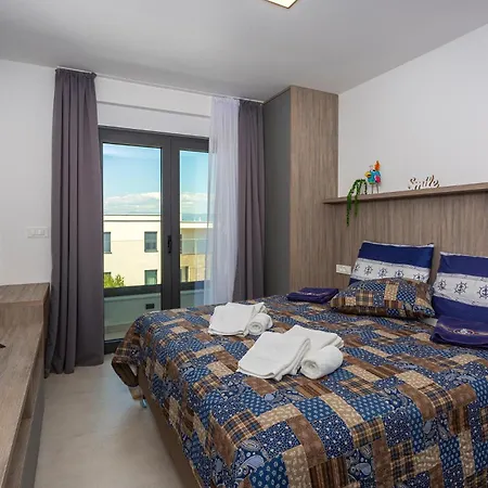 3 Bedroom Amazing In Ferienhaus *