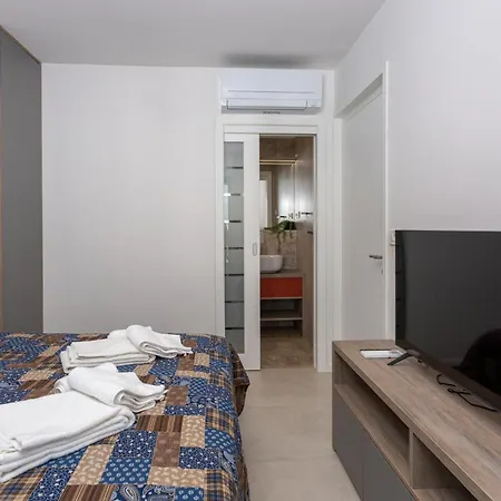 3 Bedroom Amazing In Ferienhaus Malinska